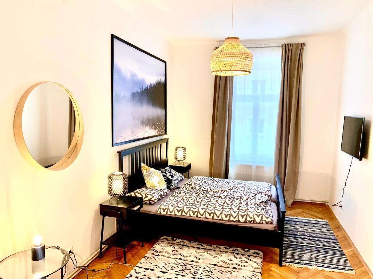 Urban City Retreat - By Nahuen Suites Graz Kültér fotó