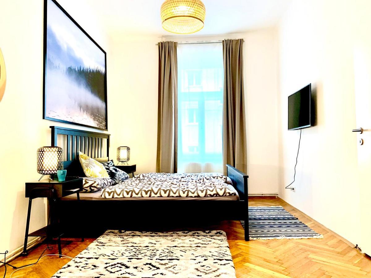 Urban City Retreat - By Nahuen Suites Graz Kültér fotó