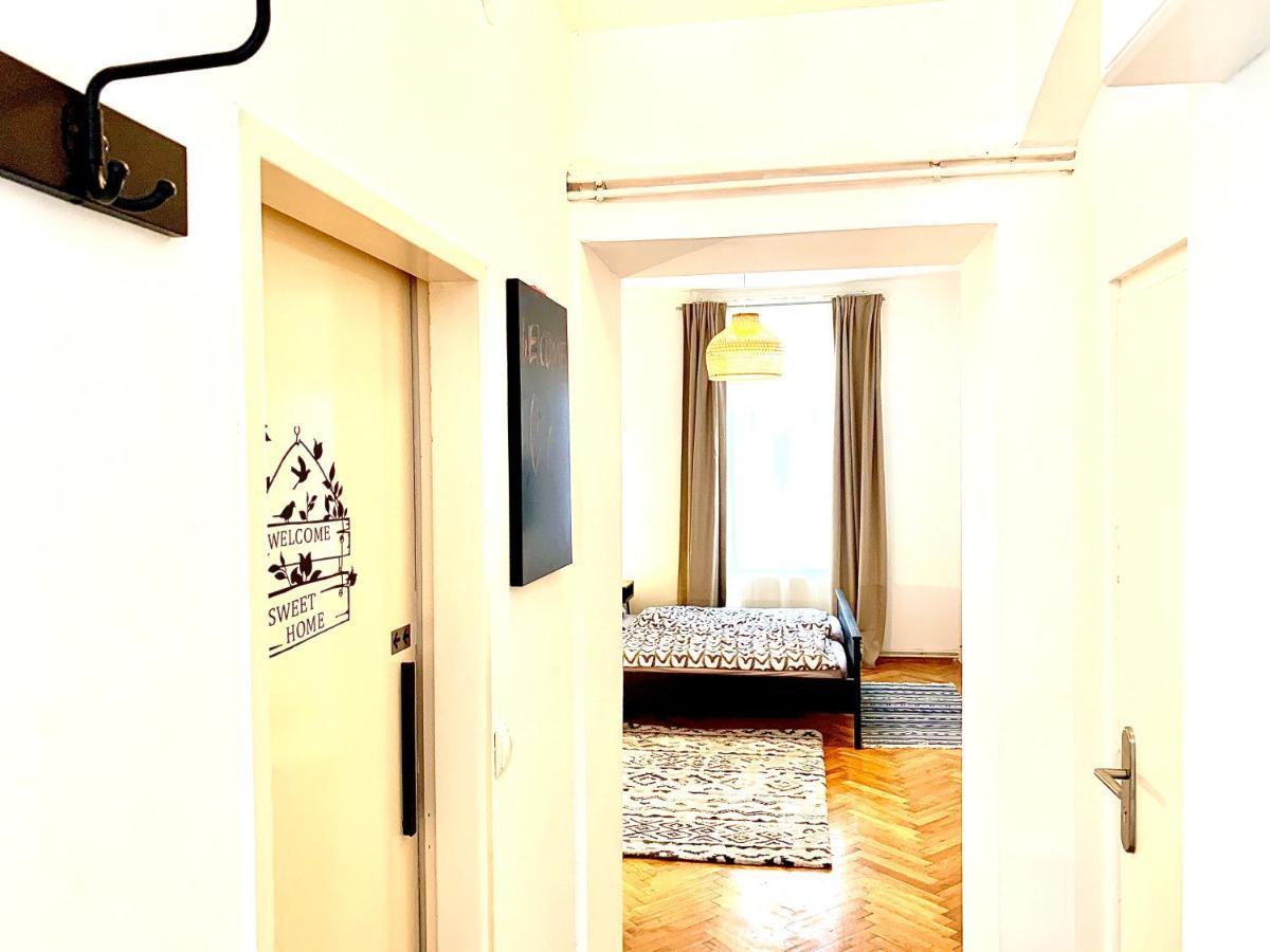 Urban City Retreat - By Nahuen Suites Graz Kültér fotó